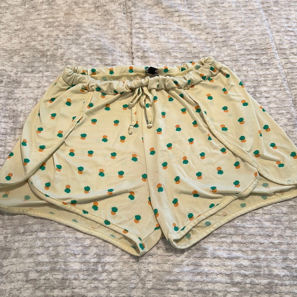 Pineapple girls shorts